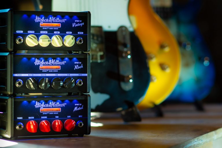 Micro na aparência, mas gigante no som! Conheça os novos Spirit Nano Heads da Hughes & Kettner.