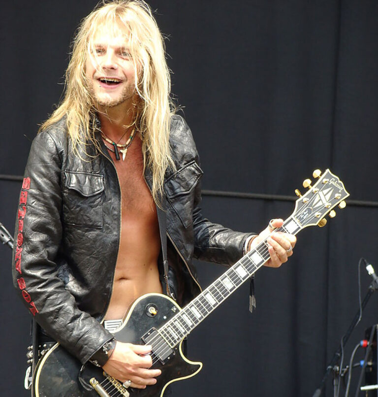 RICHIE FAULKNER se pronuncia após cirurgia